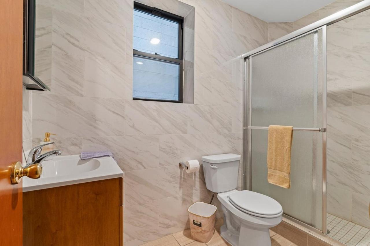2 Bedroom Gems Near Center City. Apartamento *
